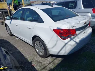 2016 Chevrolet Cruze Limited LS with VIN 1G1PC5SG1G7155471, listed as a IAAI auction lot 41738902 with 26,720 mi miles. Bid and sale history available at carsss.com. Image 3.