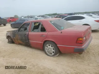 1993 Mercedes-Benz 300 with VIN WDBEA28E4PB866246, listed as a Copart auction lot 50923105 with Not Provided miles and Non Repairable. Bid and sale history available at DreamBid. Image 2.