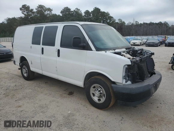 2020 Chevrolet Express Cargo Van with VIN 1GCWGAFP1L1222447, listed as a Copart auction lot 50276255 with 231,512 mi miles and Salvage Title. Bid and sale history available at carsss.com. Image 4.