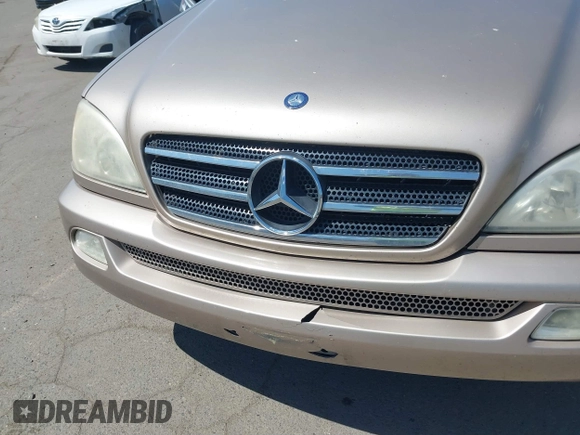 2002 Mercedes-Benz M 320/430/500 with VIN 4JGAB75E52A302663, listed as a IAAI auction lot 41865160 with 231,223 mi miles and . Bid and sale history available at DreamBid. Image 6.