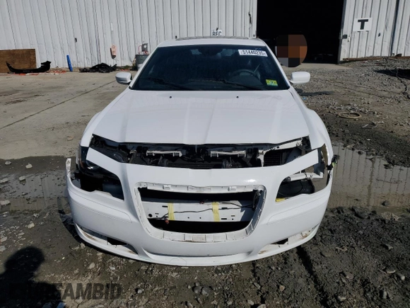 2014 Chrysler 300 S with VIN 2C3CCABG3EH103232, listed as a Copart auction lot 51440235 with 78,093 mi miles and Salvage Title. Bid and sale history available at DreamBid. Image 5.