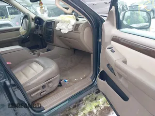 2003 Ford Explorer Eddie Bauer with VIN 1FMDU74W03UB83924, listed as a IAAI auction lot 41614534 with 166,120 mi miles and . Bid and sale history available at DreamBid. Image 5.