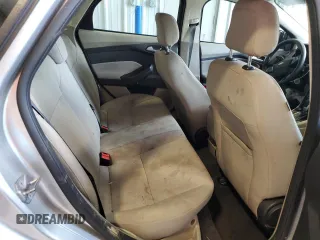 2018 Ford Focus SE z VIN 1FADP3FE9JL234158, wystawiony jako Copart lot #51788755 z przebiegiem 99 877 mil mil oraz Szkoda całkowita • Salvage title. Historia ofert i sprzedaży dostępna na DreamBid. Obrazek 10.