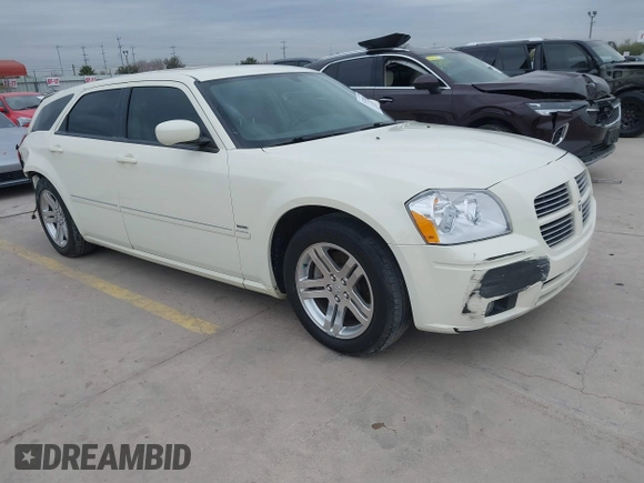 2005 Dodge Magnum RT with VIN 2D8GV58245H510374, listed as a IAAI auction lot 41321857 with 1 mi miles. Bid and sale history available at carsss.com. Image 1.