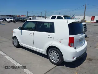 2014 Scion xB with VIN JTLZE4FE5EJ053964, listed as a IAAI auction lot 41993463 with 44,302 mi miles. Bid and sale history available at carsss.com. Image 3.