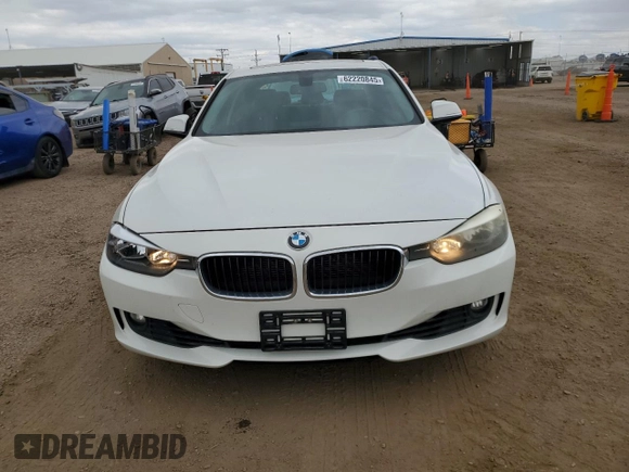 2013 BMW 3 Series 328i xDrive z VIN WBA3B5G59DNP40982, wystawiony jako Copart lot #62220845 z przebiegiem 152 820 mil mil oraz Czysty tytuł • Clean title. Historia ofert i sprzedaży dostępna na DreamBid. Obrazek 5.
