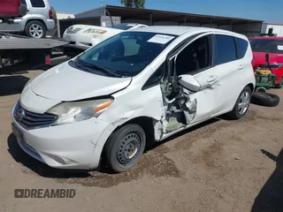 2015 Nissan Note S z VIN 3N1CE2CP8FL366337, wystawiony jako IAAI lot #42526204 z przebiegiem 146 537 mil mil oraz . Historia ofert i sprzedaży dostępna na DreamBid. Obrazek 2.