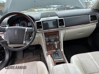 2011 Lincoln MKZ Hybrid with VIN 3LNDL2L33BR759329, listed as a Copart auction lot 42415245 with 131,927 mi miles and Clean Title. Bid and sale history available at carsss.com. Image 9.