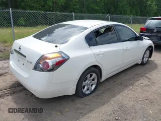 2009 Nissan Altima S with VIN 1N4AL21E79C143997, listed as a IAAI auction lot 42225400 with 196,163 mi miles and . Bid and sale history available at DreamBid. Image 4.