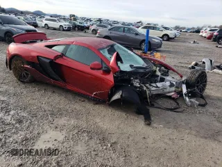 2015 McLaren 650S z VIN SBM11DAA8FW004651, wystawiony jako Copart lot #84895284 z przebiegiem Nie podano mil oraz Szkody całkowita. Historia ofert i sprzedaży dostępna na DreamBid. Obrazek 4.