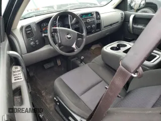 2010 Chevrolet Silverado 1500 LS with VIN 1GCSKREA4AZ163482, listed as a Copart auction lot 84028464 with 108,989 mi miles and Clean Title. Bid and sale history available at DreamBid. Image 8.