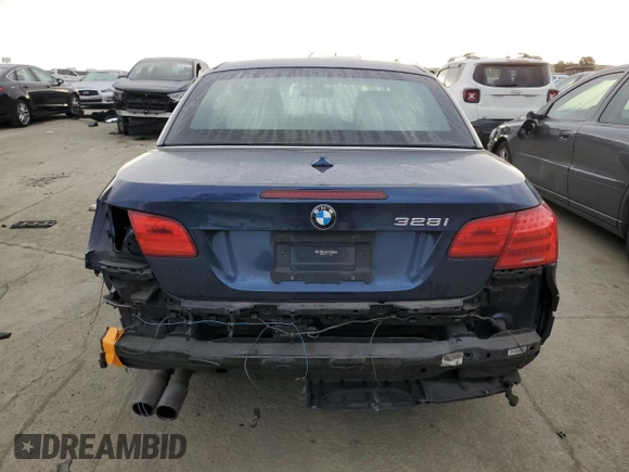 2013 BMW 3 Series 328i with VIN WBADW7C51DE730991, listed as a Copart auction lot 42293025 with 136,587 mi miles and Salvage Title. Bid and sale history available at carsss.com. Image 6.
