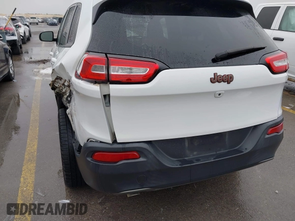 2017 Jeep Cherokee Latitude with VIN 1C4PJLCB5HW571941, listed as a IAAI auction lot 41156440 with 135,862 mi miles and . Bid and sale history available at DreamBid. Image 20.