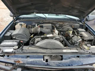 1999 GMC Yukon with VIN 1GKEC13R1XJ812283, listed as a Copart auction lot 42503585 with 226,168 mi miles and Salvage Title. Bid and sale history available at carsss.com. Image 14.