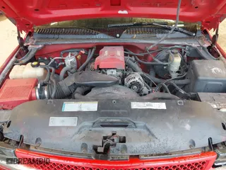 2000 Chevrolet Silverado 1500 LS with VIN 2GCEC19T6Y1406669, listed as a IAAI auction lot 41174150 with 260,880 mi miles. Bid and sale history available at carsss.com. Image 10.