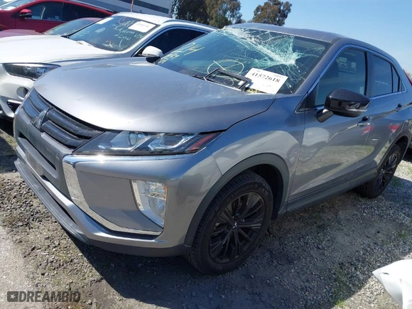 2018 Mitsubishi Eclipse Cross LE with VIN JA4AT4AA5JZ062561, listed as a IAAI auction lot 41572618 with 95,716 mi miles. Bid and sale history available at carsss.com. Image 2.
