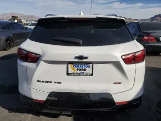 2019 Chevrolet Blazer RS z VIN 3GNKBJRSXKS661583, wystawiony jako Copart lot #87083394 z przebiegiem 276 506 mil mil oraz Szkody całkowita. Historia ofert i sprzedaży dostępna na DreamBid. Obrazek 6.