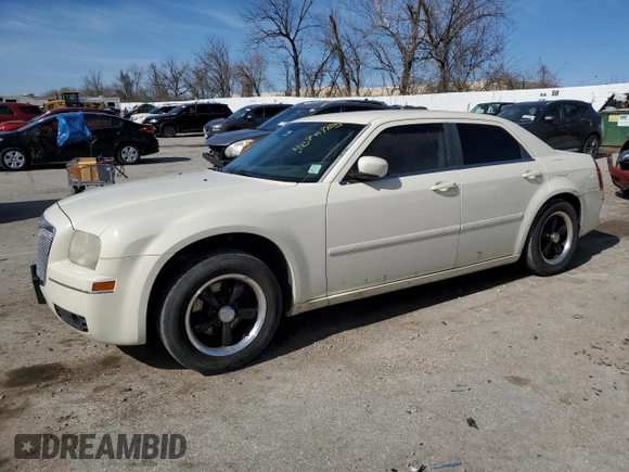 2005 Chrysler 300 with VIN 2C3JA53G65H525644, listed as a Copart auction lot 48789155 with 211,074 mi miles and Salvage Title. Bid and sale history available at carsss.com. Image 1.