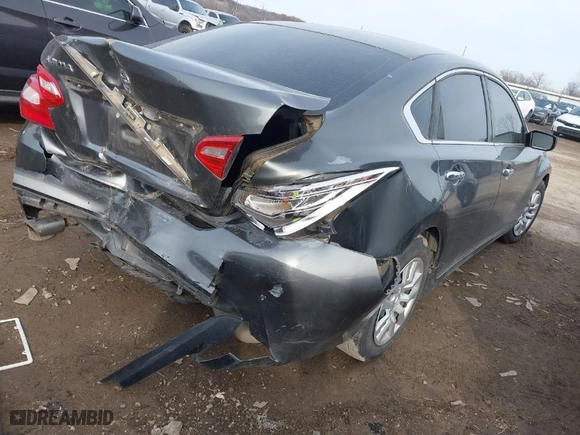 2016 Nissan Altima 2.5 SR with VIN 1N4AL3AP9GN350898, listed as a IAAI auction lot 41598875 with 116,202 mi miles. Bid and sale history available at carsss.com. Image 4.
