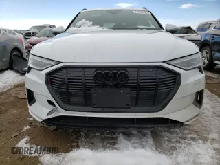 2022 Audi e-tron Premium Plus with VIN WA1LAAGEXNB013894, listed as a Copart auction lot 71918322 with 0 mi miles. Bid and sale history available at carsss.com. Image 5.