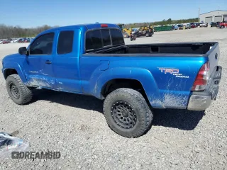 2010 Toyota Tacoma z VIN 5TEUU4EN5AZ696518, wystawiony jako Copart lot #49342855 z przebiegiem 244 150 mil mil oraz Szkoda całkowita • Salvage title. Historia ofert i sprzedaży dostępna na DreamBid. Obrazek 2.