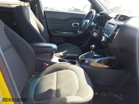 2015 Kia Soul ! with VIN KNDJX3A5XF7143128, listed as a IAAI auction lot 42048072 with 119,531 mi miles. Bid and sale history available at carsss.com. Image 5.