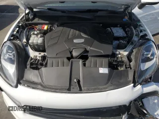 2021 Porsche Cayenne with VIN WP1AA2AYXMDA00148, listed as a Copart auction lot 52647565 with 27,977 mi miles and Salvage title. Bid and sale history available at DreamBid. Image 11.
