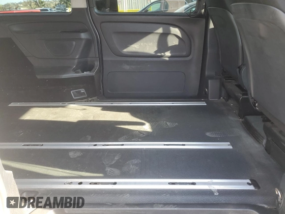 2020 Mercedes-Benz Metris with VIN W1WV0FEY0L3763389, listed as a Copart auction lot 48568995 with 245,294 mi miles and Clean Title. Bid and sale history available at DreamBid. Image 11.