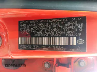 2013 Toyota Prius One z VIN JTDKDTB34D1033086, wystawiony jako IAAI lot #40364357 z przebiegiem 96 948 mil mil oraz . Historia ofert i sprzedaży dostępna na DreamBid. Obrazek 9.