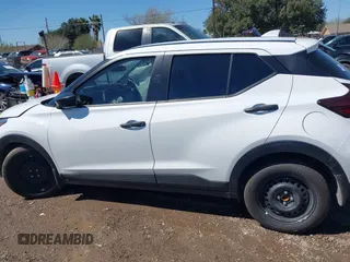 2024 Nissan Kicks S with VIN 3N1CP5BV1RL584152, listed as a IAAI auction lot 41663607 with 1,379 mi miles and . Bid and sale history available at carsss.com. Image 15.