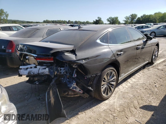 2019 Lexus LS with VIN JTHCYLFF0K5001561, listed as a Copart auction lot 55027652 with 11,256 mi miles and . Bid and sale history available at DreamBid. Image 4.