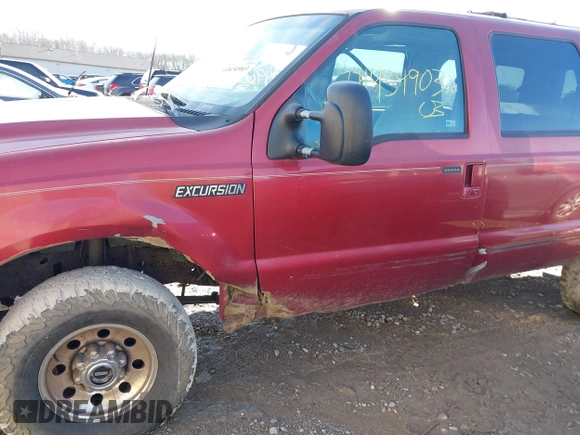 2000 Ford Excursion XLT with VIN 1FMNU41S8YED45899, listed as a IAAI auction lot 41434903 with 229,173 mi miles and . Bid and sale history available at DreamBid. Image 6.