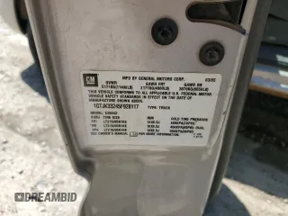 2005 GMC Sierra 3500 DRW Work Trk z VIN 1GTJK33245F920117, wystawiony jako Copart lot #57468965 z przebiegiem 157 458 mil mil oraz Szkoda całkowita • Salvage title. Historia ofert i sprzedaży dostępna na DreamBid. Obrazek 12.