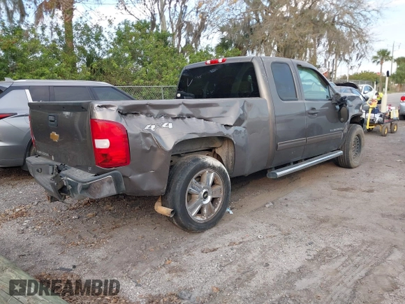 2013 Chevrolet Silverado 1500 LT with VIN 1GCRKSE70DZ202177, listed as a IAAI auction lot 41515775 with 189,671 mi miles and . Bid and sale history available at DreamBid. Image 4.