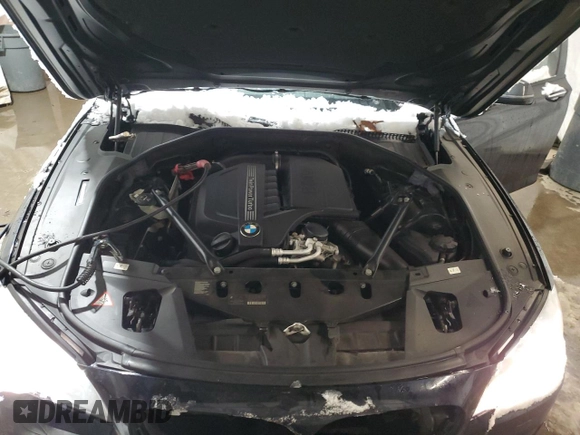 2013 BMW 7 Series 740i with VIN WBAYA6C5XDC995236, listed as a Copart auction lot 41581205 with 121,388 mi miles and Salvage Title. Bid and sale history available at carsss.com. Image 11.