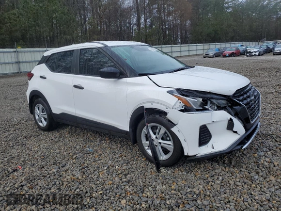 2024 Nissan Kicks S with VIN 3N1CP5BV1RL584510, listed as a Copart auction lot 43839965 with 6,468 mi miles and Salvage Title. Bid and sale history available at carsss.com. Image 4.