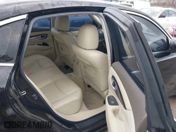 2013 Infiniti M37 with VIN JN1BY1AP9DM513719, listed as a IAAI auction lot 41543165 with 141,488 mi miles. Bid and sale history available at carsss.com. Image 8.