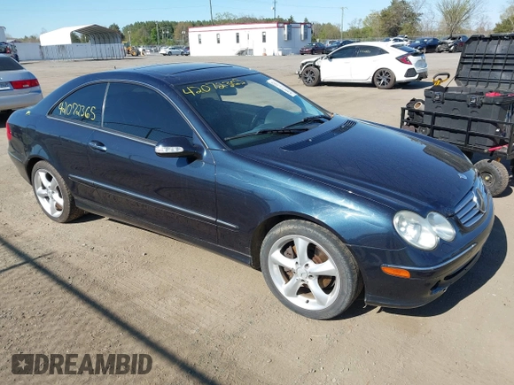 2004 Mercedes-Benz CLK 3.2L with VIN WDBTJ65J44F084713, listed as a IAAI auction lot 42072365 with 127,824 mi miles. Bid and sale history available at carsss.com. Image 1.
