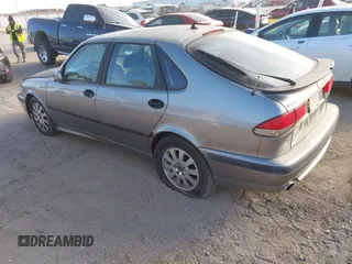 2001 Saab 9-3 z VIN YS3DF55K812052949, wystawiony jako IAAI lot #41059347 z przebiegiem 237 437 mil mil oraz . Historia ofert i sprzedaży dostępna na DreamBid. Obrazek 3.