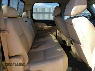 2008 Chevrolet Silverado 1500 LTZ with VIN 2GCFK13Y381155508, listed as a Copart auction lot 76676564 with 204,456 mi miles and Clean Title. Bid and sale history available at carsss.com. Image 10.
