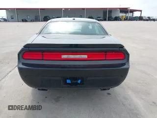 2012 Dodge Challenger SXT Plus z VIN 2C3CDYAG2CH281069, wystawiony jako IAAI lot #42314949 z przebiegiem 167 592 mil mil oraz . Historia ofert i sprzedaży dostępna na DreamBid. Obrazek 16.