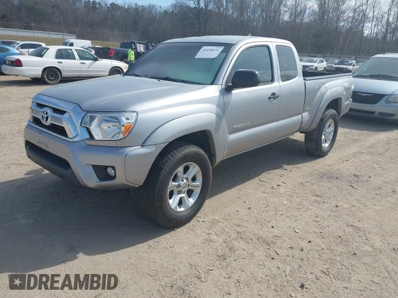 2014 Toyota Tacoma with VIN 5TFUU4ENXEX095733, listed as a IAAI auction lot 41698831 with Not Provided miles. Bid and sale history available at carsss.com. Image 2.