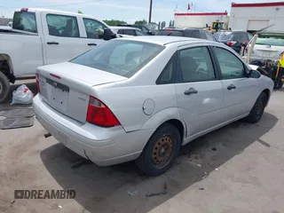 2006 Ford Focus S with VIN 1FAHP34N66W204321, listed as a IAAI auction lot 42363339 with 223,278 mi miles and . Bid and sale history available at DreamBid. Image 4.