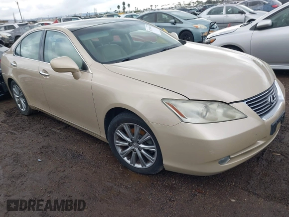 2007 Lexus ES with VIN JTHBJ46G772002584, listed as a IAAI auction lot 41793464 with 152,993 mi miles. Bid and sale history available at carsss.com. Image 1.