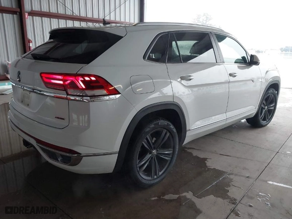 2021 Volkswagen Atlas Cross Sport 3.6L V6 SE w/Technology R-Line with VIN 1V2NE2CA4MC201281, listed as a IAAI auction lot 41242760 with 95,209 mi miles. Bid and sale history available at carsss.com. Image 4.