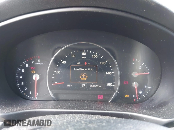 2017 Kia Sorento EX with VIN 5XYPH4A53HG287333, listed as a IAAI auction lot 42230196 with 253,625 mi miles and . Bid and sale history available at carsss.com. Image 7.