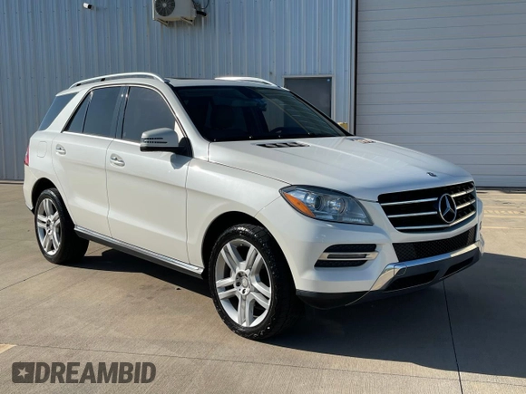 2015 Mercedes-Benz M with VIN 4JGDA0EB1FA506184, listed as a Copart auction lot 55699125 with 139,438 mi miles and Clean Title. Bid and sale history available at carsss.com. Image 1.