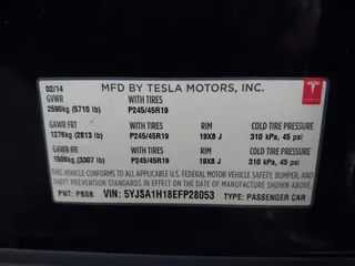 2014 Tesla Model S 60 with VIN 5YJSA1H18EFP28053, listed as a IAAI auction lot 41191521 with 82,207 mi miles and . Bid and sale history available at DreamBid. Image 9.