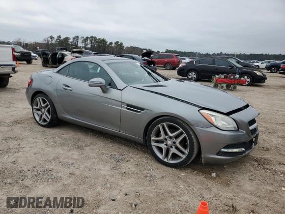 2014 Mercedes-Benz SLK 250 with VIN WDDPK4HA0EF091357, listed as a Copart auction lot 46293775 with 71,994 mi miles and Salvage title. Bid and sale history available at DreamBid. Image 4.
