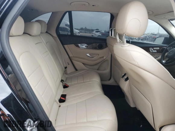 2018 Mercedes-Benz GLC 300 с VIN WDC0G4JB2JV066938, выставлен на аукционе Copart как лот 56645915 с пробегом 131 055 миль миль и Чистый • Clean title. История ставок и продаж доступна на DreamBid. Изображение 11.